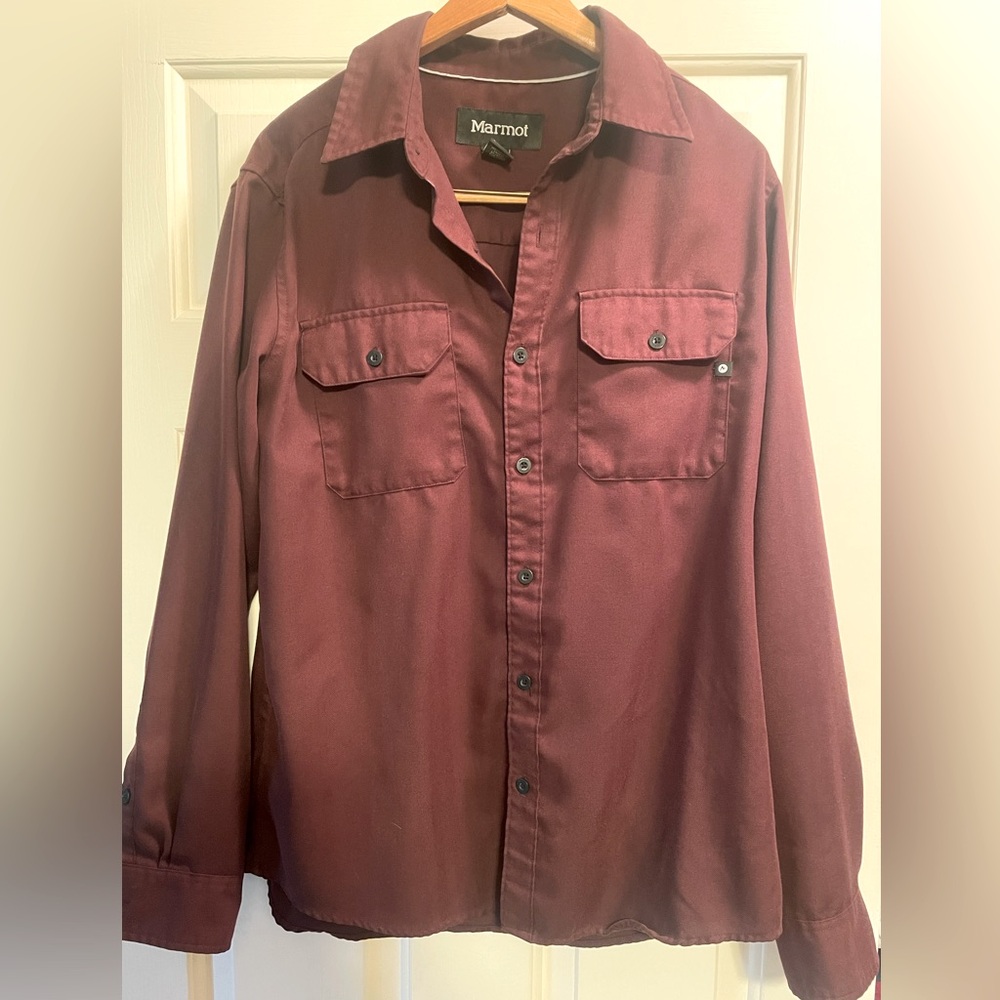 Marmot men’s long sleeve button up medium